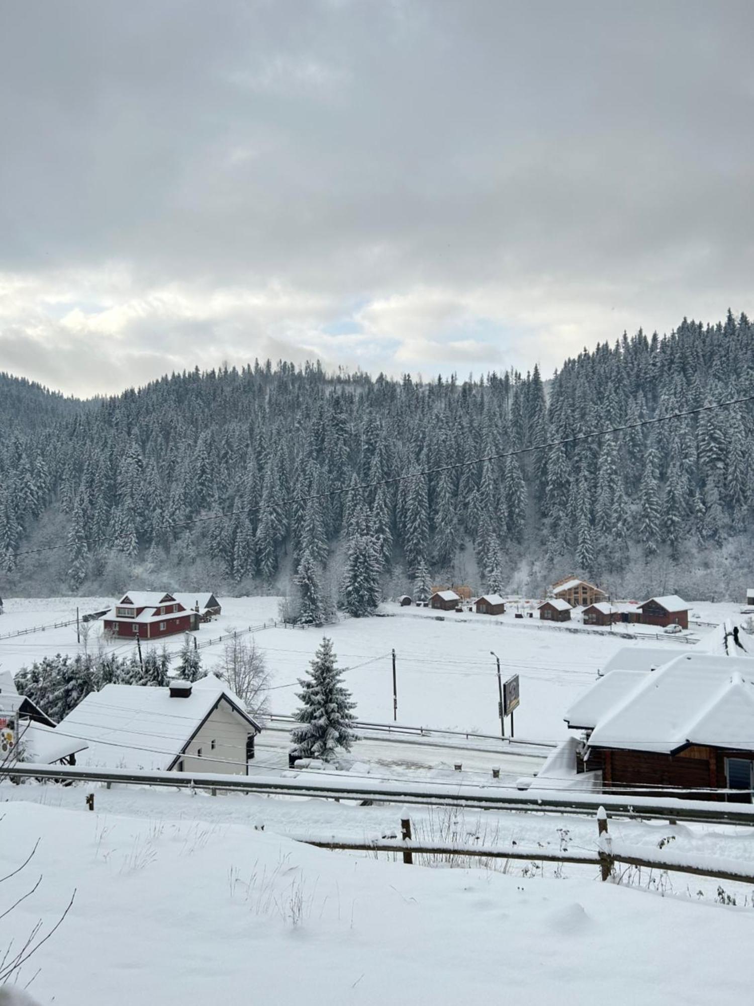 Guest House Kaspiy Bukovel Exterior photo